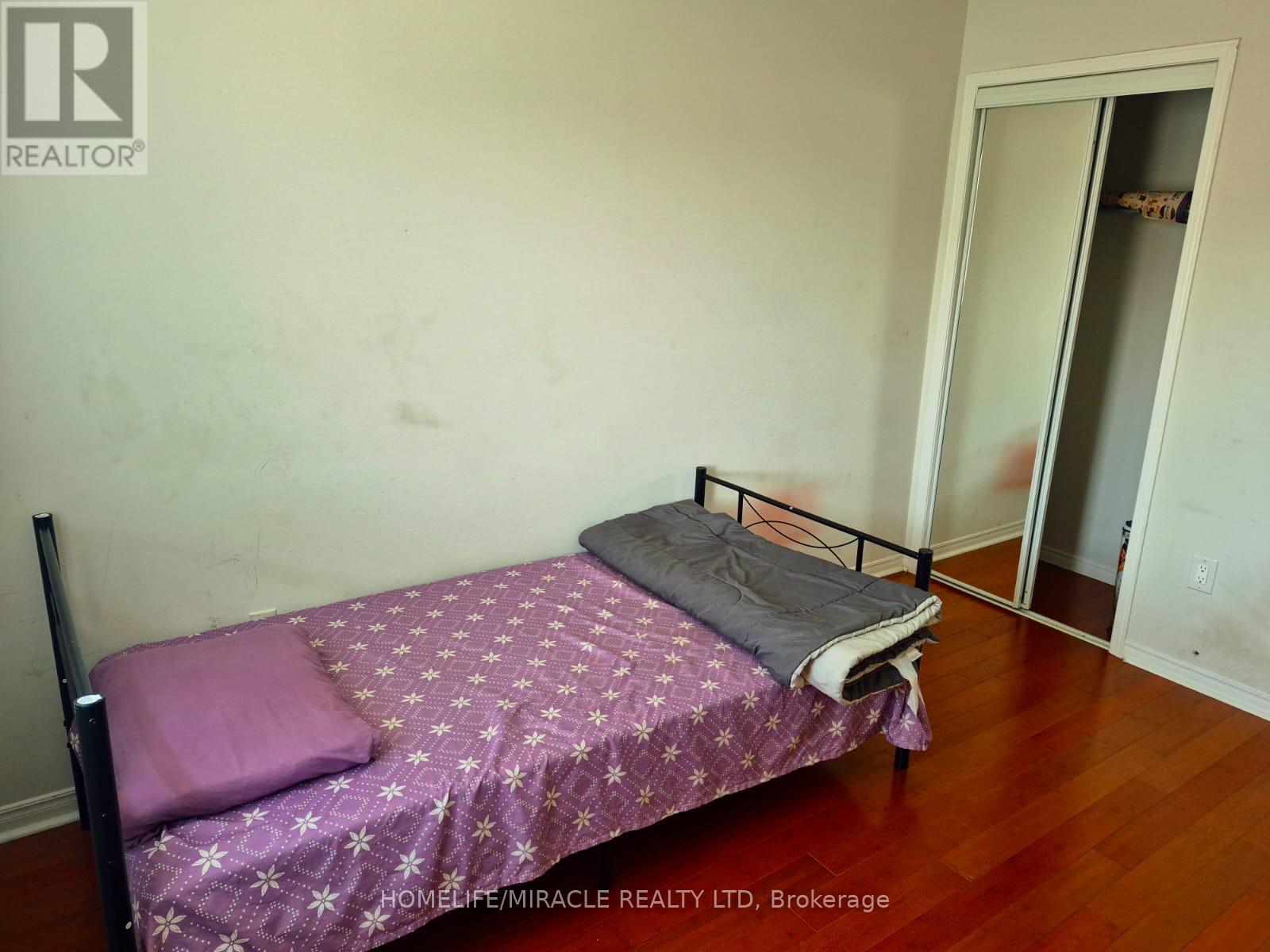 Upper - 42 Lockwood Road, Brampton, Ontario  L6Y 4T7 - Photo 18 - W13239074