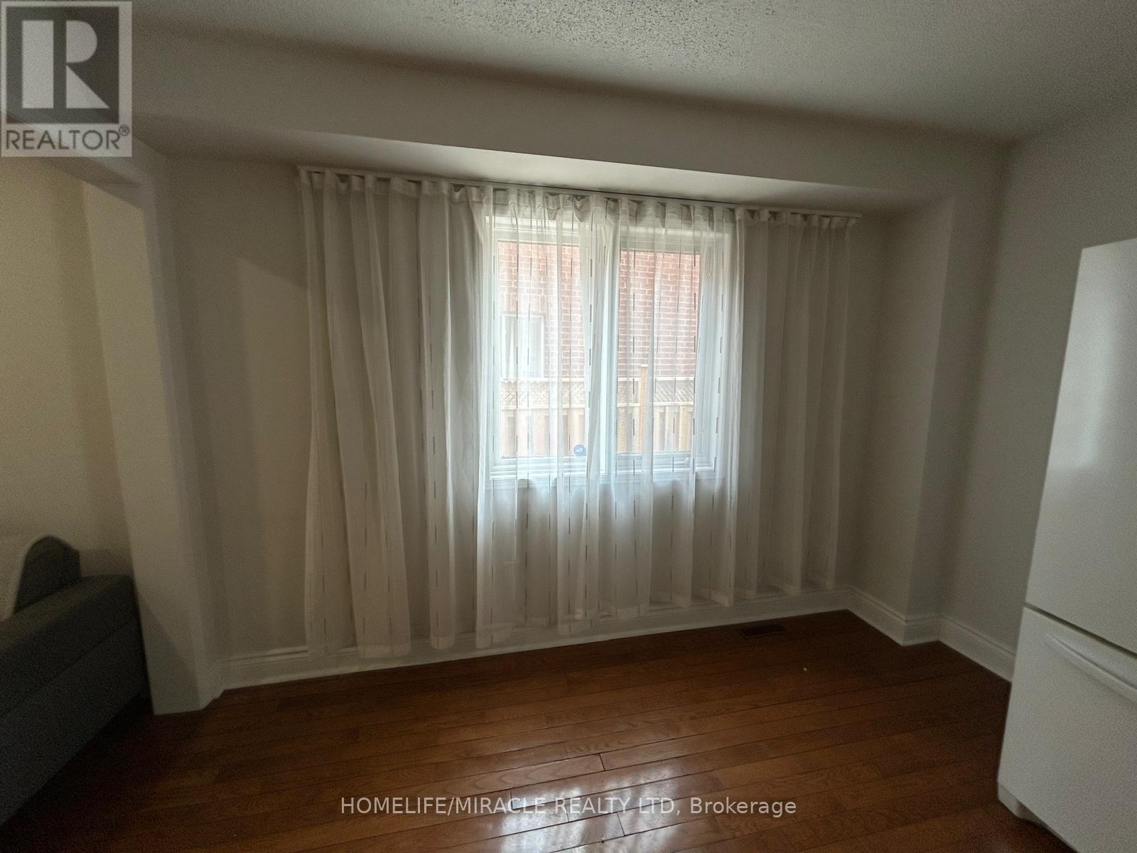Upper - 42 Lockwood Road, Brampton, Ontario  L6Y 4T7 - Photo 5 - W13239074