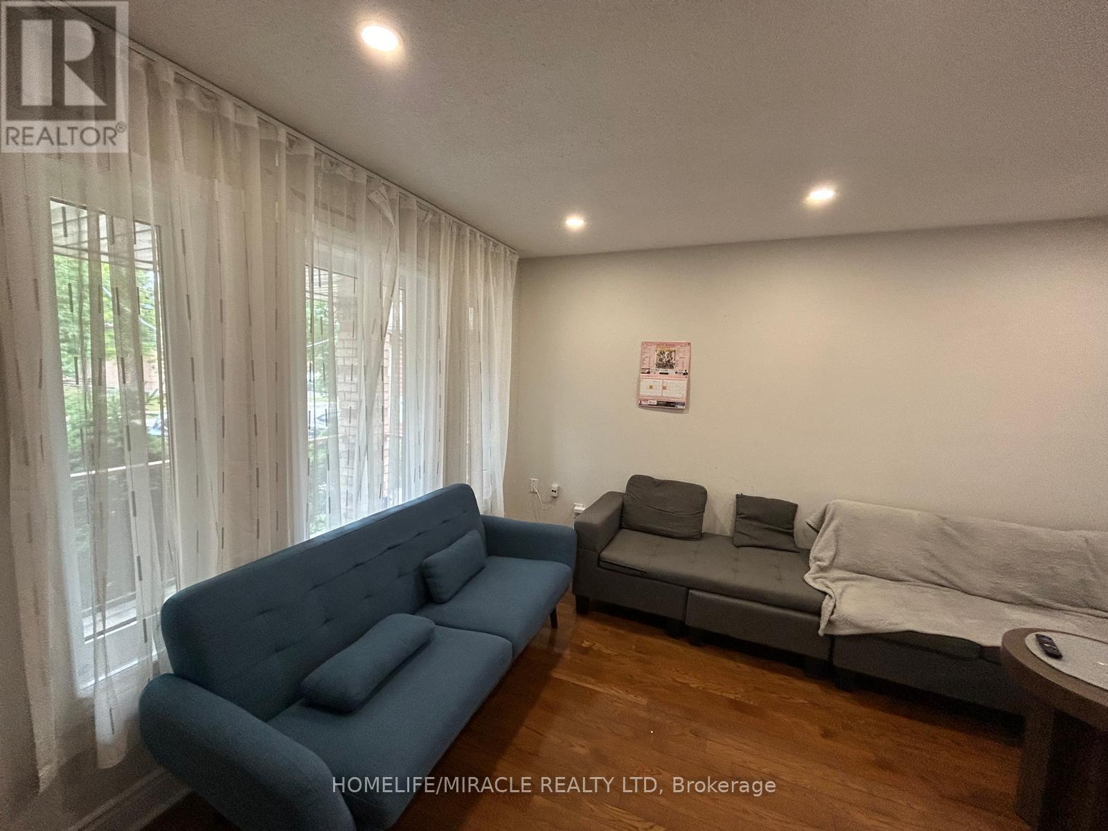 Upper - 42 Lockwood Road, Brampton, Ontario  L6Y 4T7 - Photo 3 - W13239074