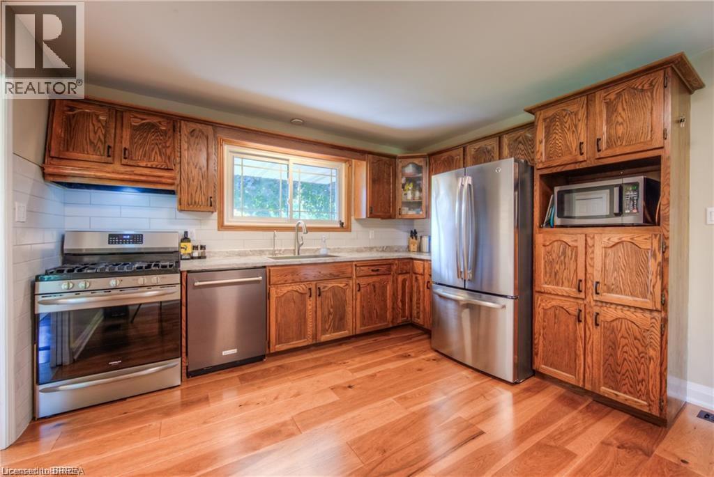14 Alpha Street, Delhi, Ontario  N4B 2W5 - Photo 4 - 40836041