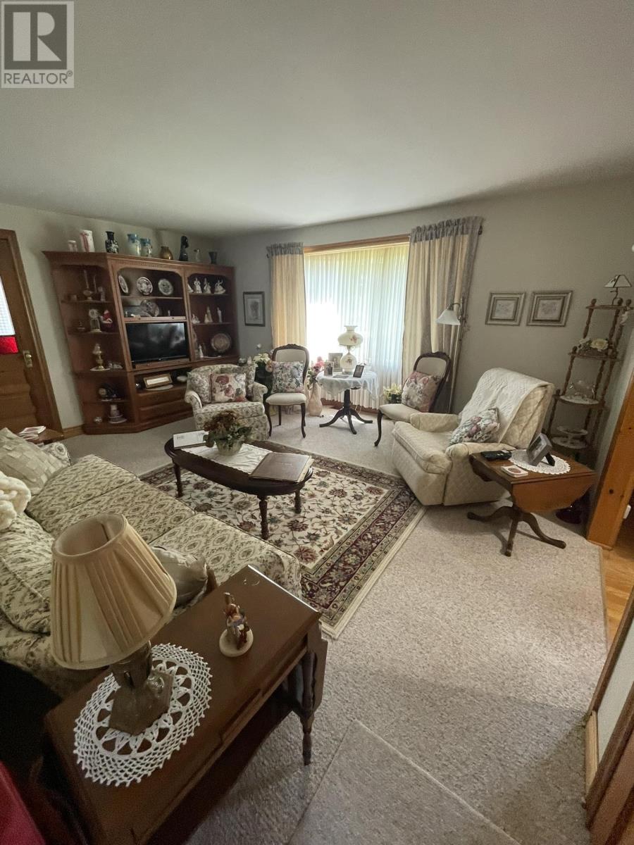 10 Ross Street, Mount Stewart, Prince Edward Island  C0A 1T0 - Photo 10 - 202619894