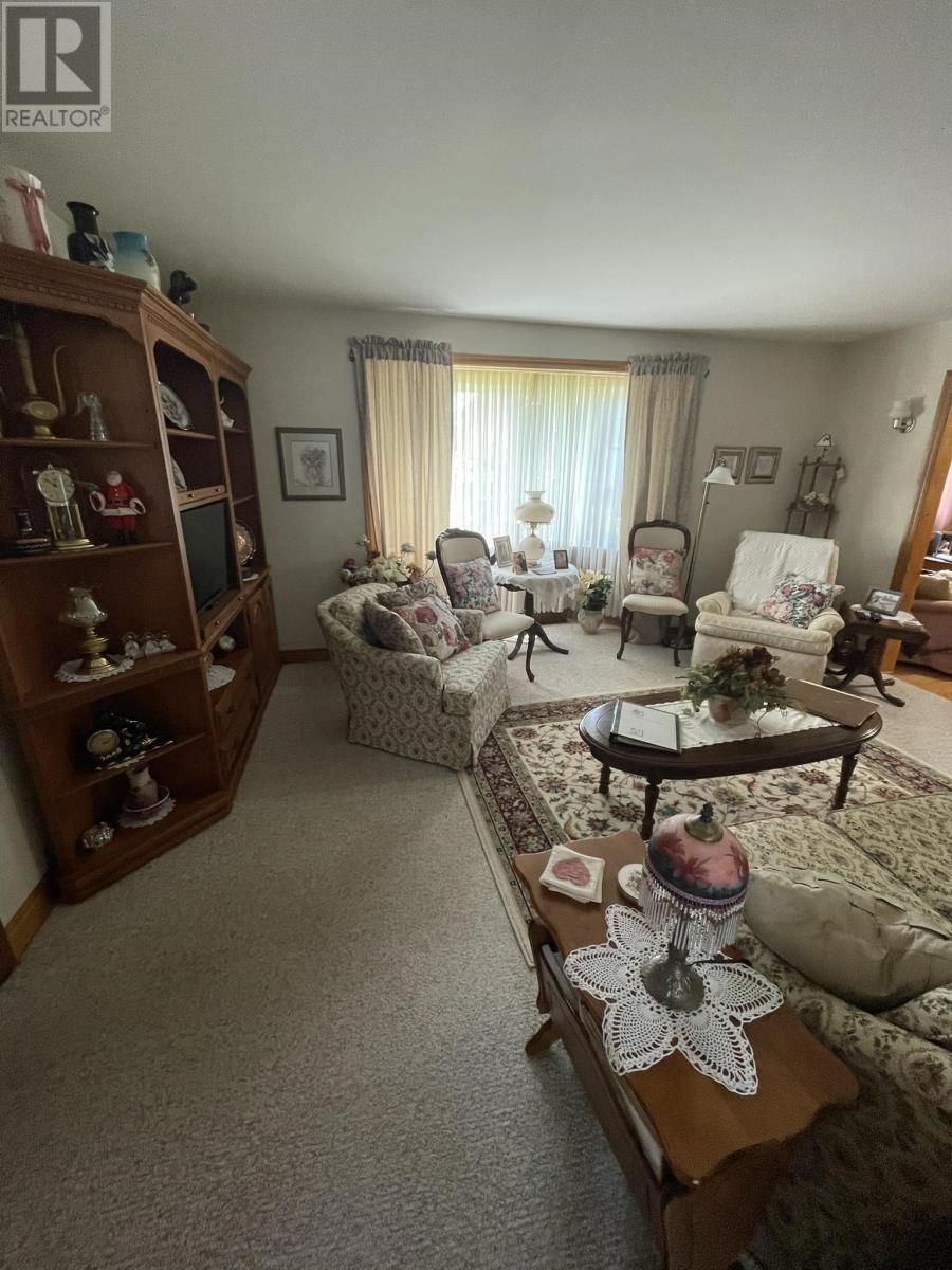 10 Ross Street, Mount Stewart, Prince Edward Island  C0A 1T0 - Photo 11 - 202619894