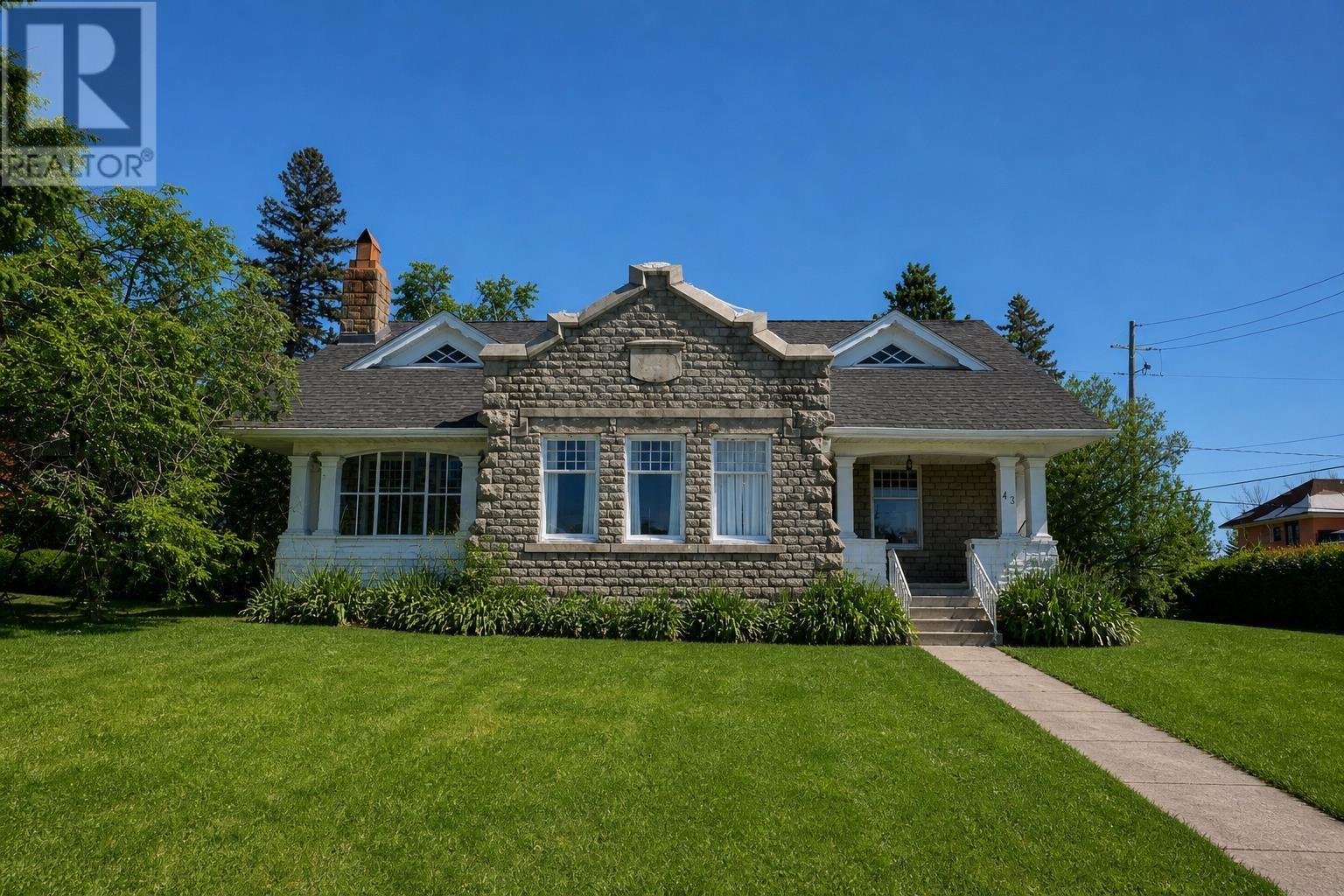 43 Summit Ave, Thunder Bay, Ontario  P7B 3N7 - Photo 47 - TB2602272