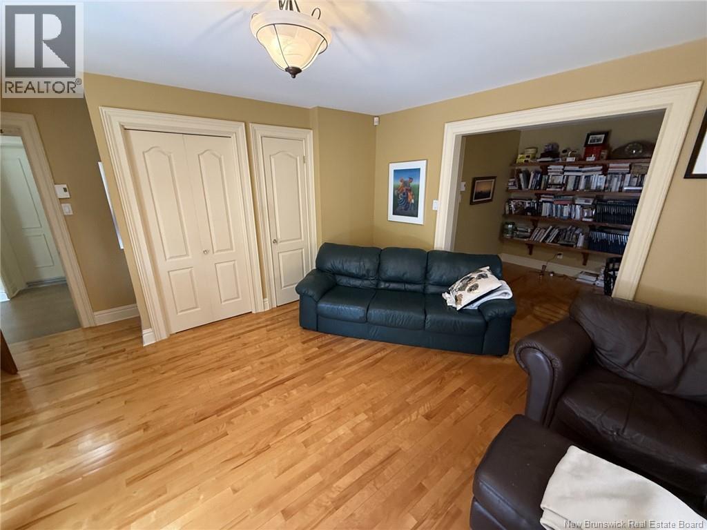 728 Boul. St-Pierre Ouest, Caraquet, New Brunswick  E1W 1A1 - Photo 33 - NB145514