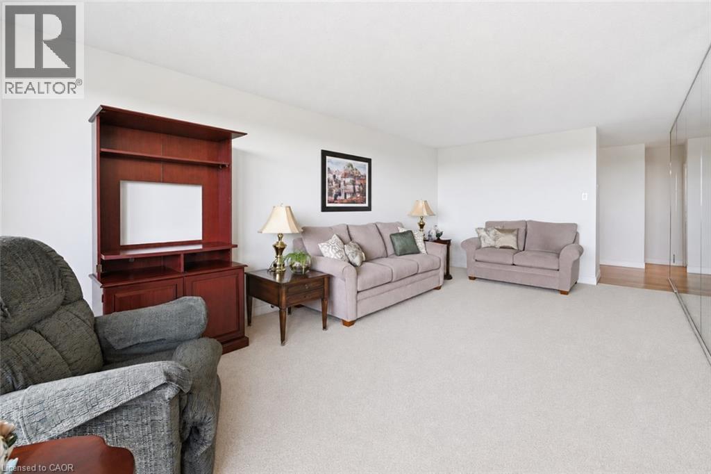 2055 Upper Middle Road Unit# 1202, Burlington, Ontario  L7P 3P4 - Photo 8 - 40845878