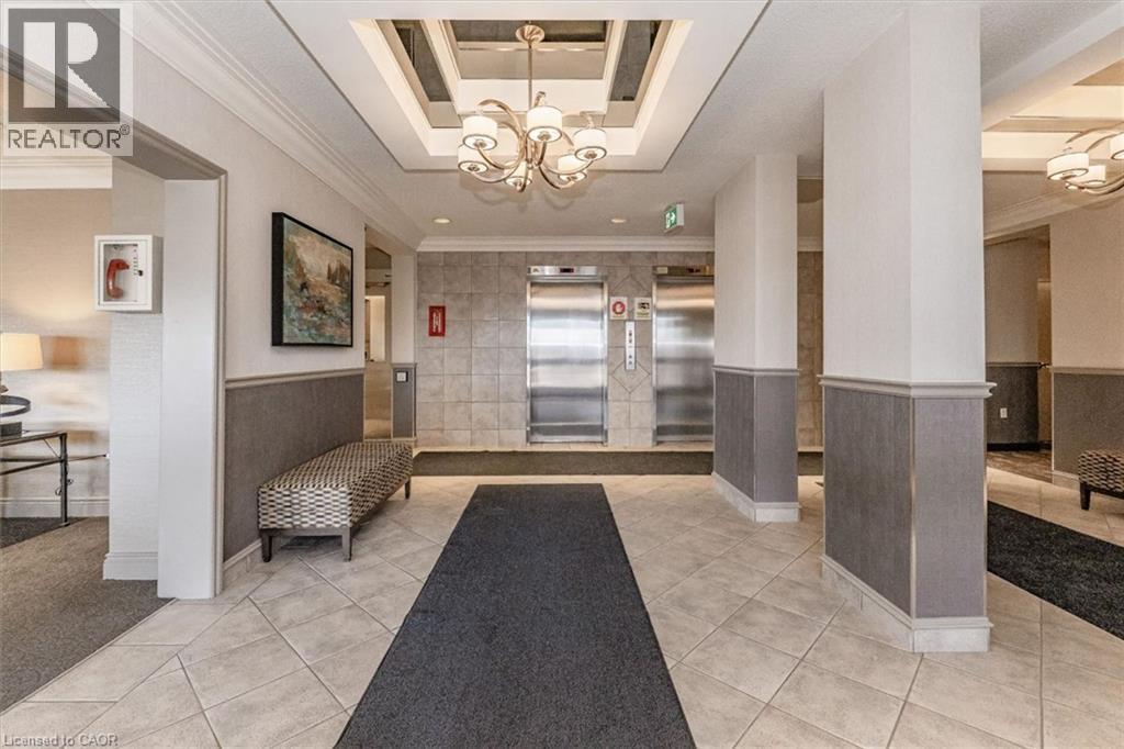 2055 Upper Middle Road Unit# 1202, Burlington, Ontario  L7P 3P4 - Photo 5 - 40845878