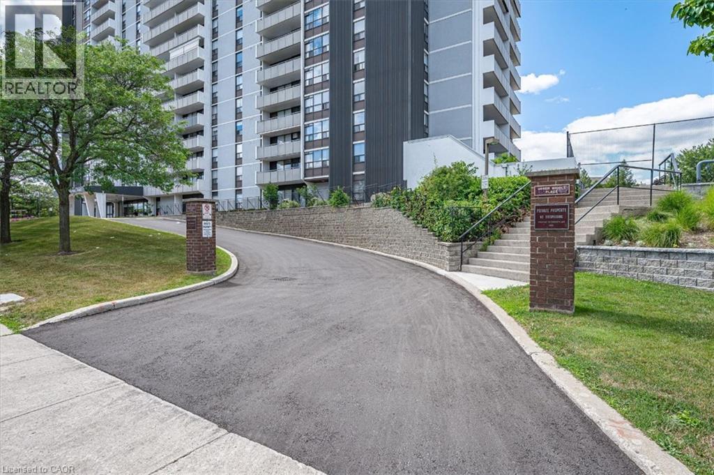 2055 Upper Middle Road Unit# 1202, Burlington, Ontario  L7P 3P4 - Photo 2 - 40845878