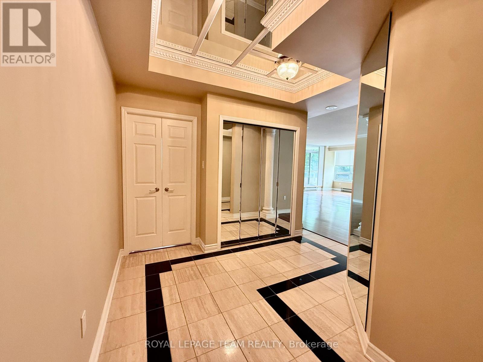 205 - 1480 Riverside Drive, Ottawa, Ontario  K1G 5H2 - Photo 3 - X13649004