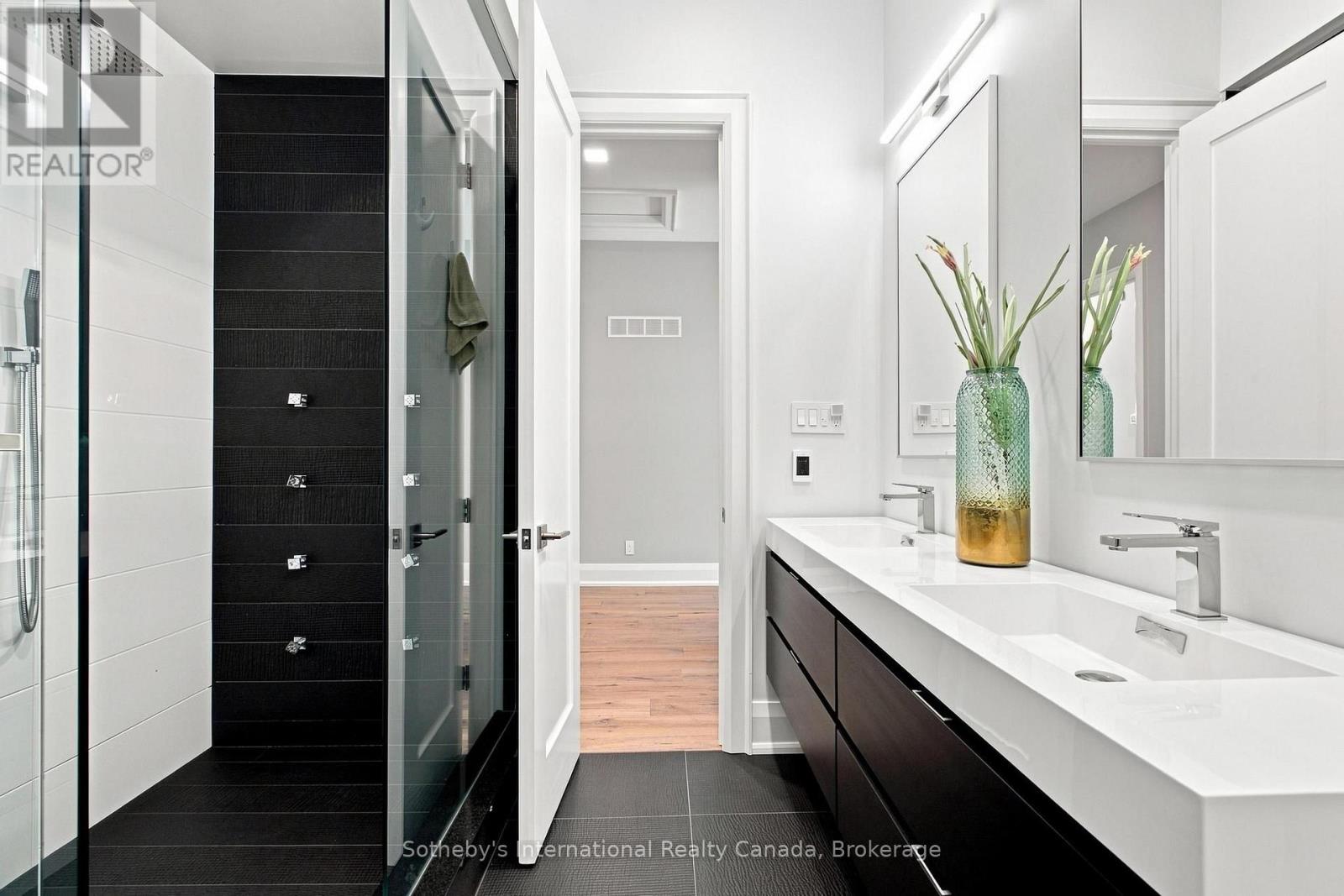 1 Gaywood Gardens, Brantford, Ontario  N3T 5J7 - Photo 24 - X13648974