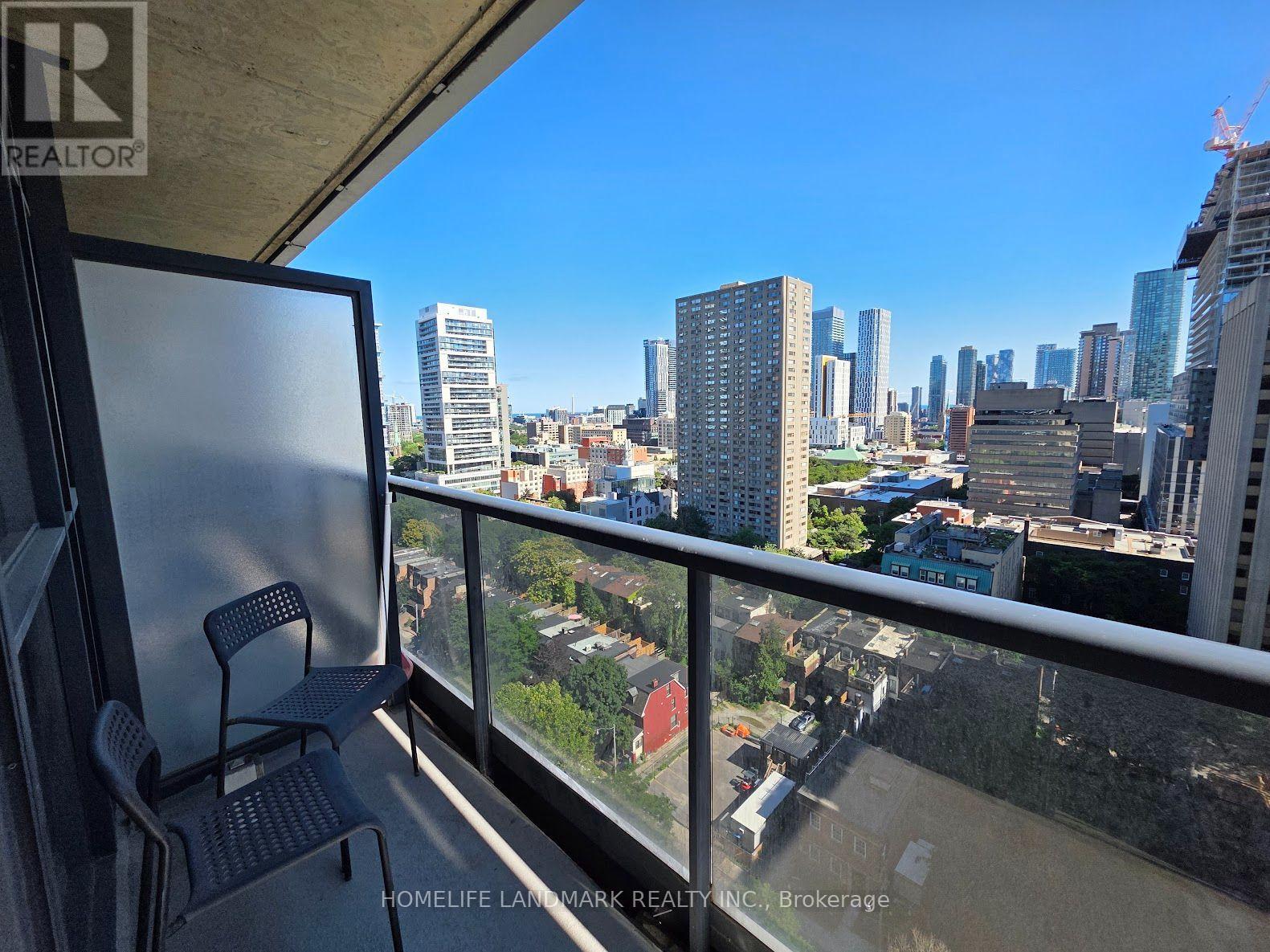 1810 - 21 Carlton Street, Toronto, Ontario  M5B 1L3 - Photo 11 - C13647982
