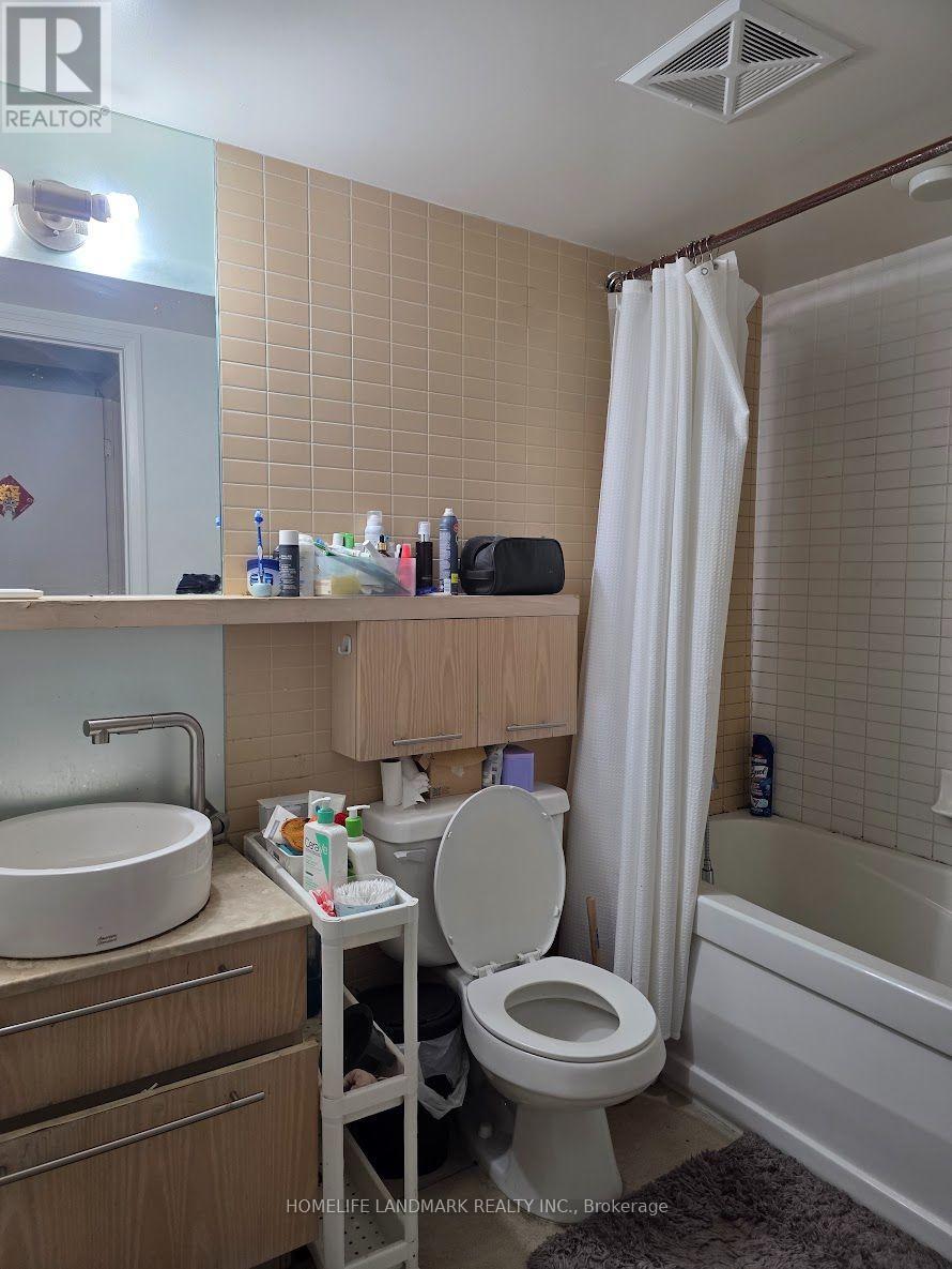 1810 - 21 Carlton Street, Toronto, Ontario  M5B 1L3 - Photo 6 - C13647982