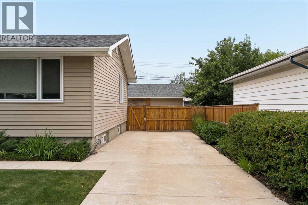 27 Gateway Drive SW, Calgary, Alberta  T3E 4J8 - Photo 50 - A2335065