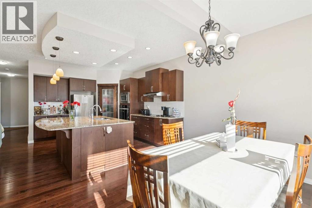 92 Cougar Ridge Close SW, Calgary, Alberta  T3H 0V4 - Photo 11 - A2334290