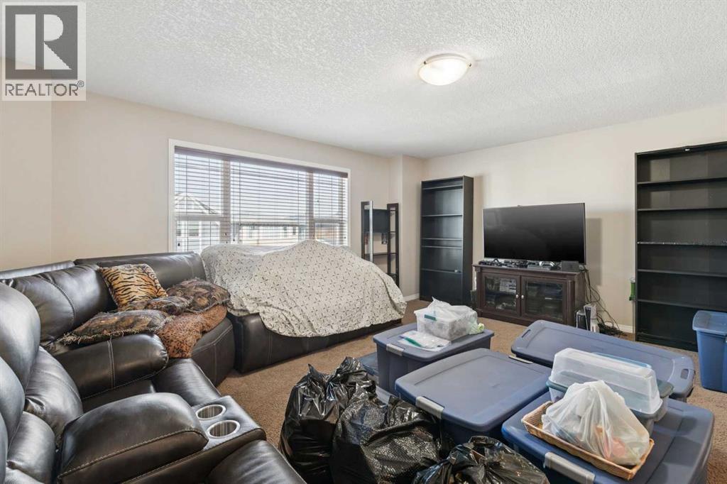 92 Cougar Ridge Close SW, Calgary, Alberta  T3H 0V4 - Photo 15 - A2334290