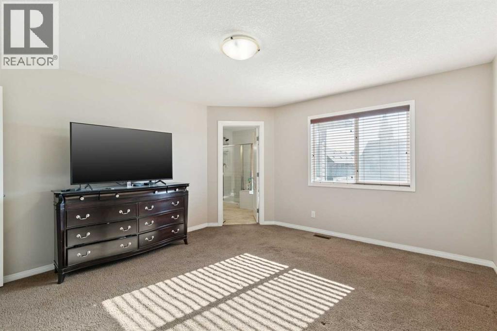 92 Cougar Ridge Close SW, Calgary, Alberta  T3H 0V4 - Photo 24 - A2334290