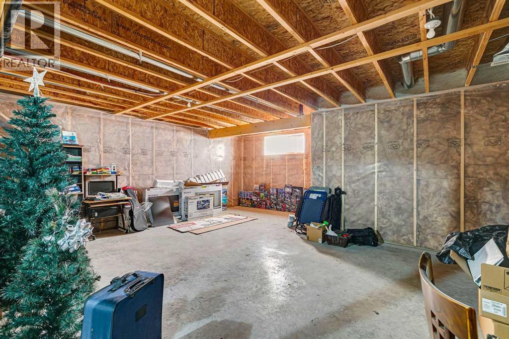 92 Cougar Ridge Close SW, Calgary, Alberta  T3H 0V4 - Photo 30 - A2334290