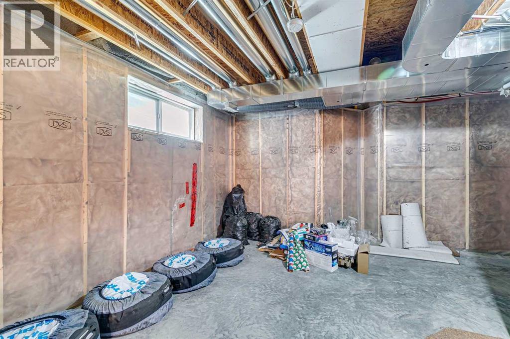 92 Cougar Ridge Close SW, Calgary, Alberta  T3H 0V4 - Photo 33 - A2334290