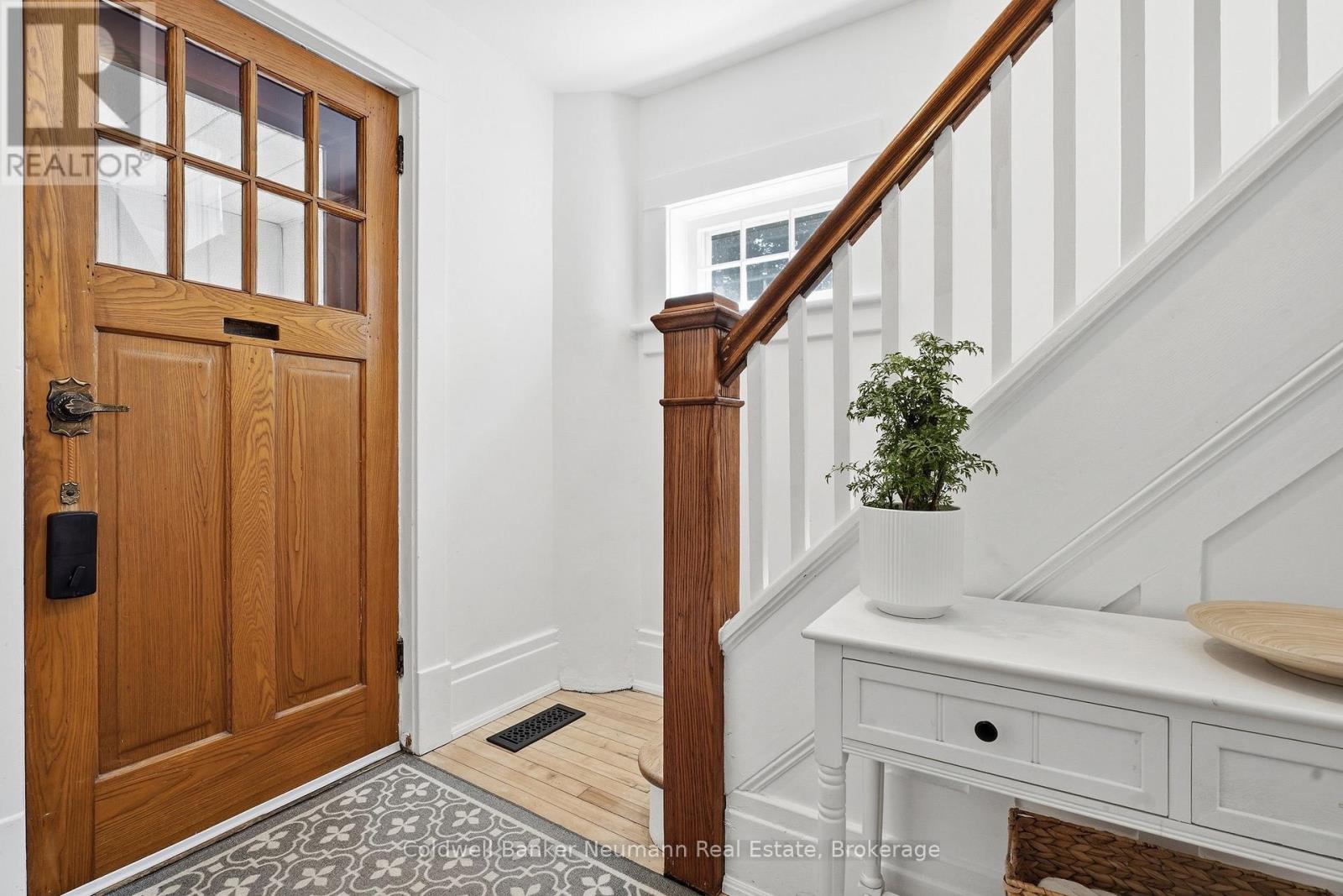 63 Fountain Street W, Guelph (Downtown), Ontario  N1H 3P4 - Photo 3 - X13648998