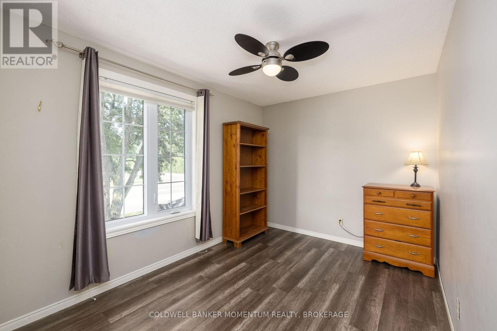 212 Livingston Avenue, Grimsby, Ontario  L3M 4V8 - Photo 26 - X13643170