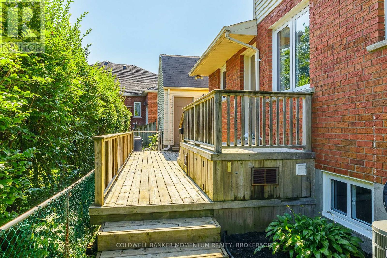 212 Livingston Avenue, Grimsby, Ontario  L3M 4V8 - Photo 45 - X13643170