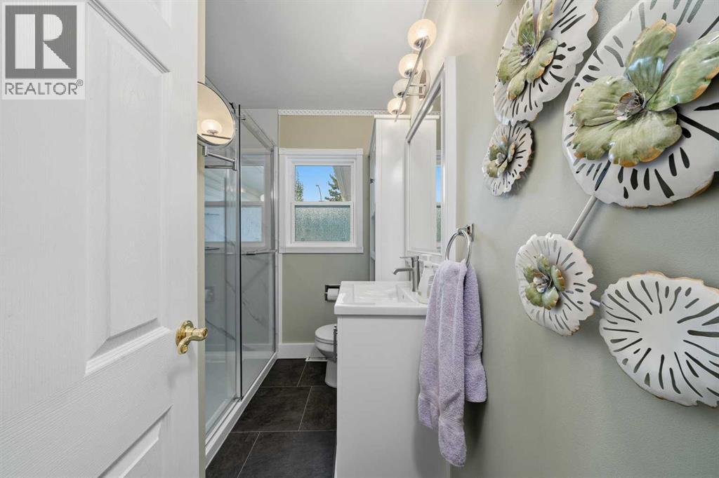 4511 41 Avenue SW, Calgary, Alberta  T3E 1G6 - Photo 11 - A2335264