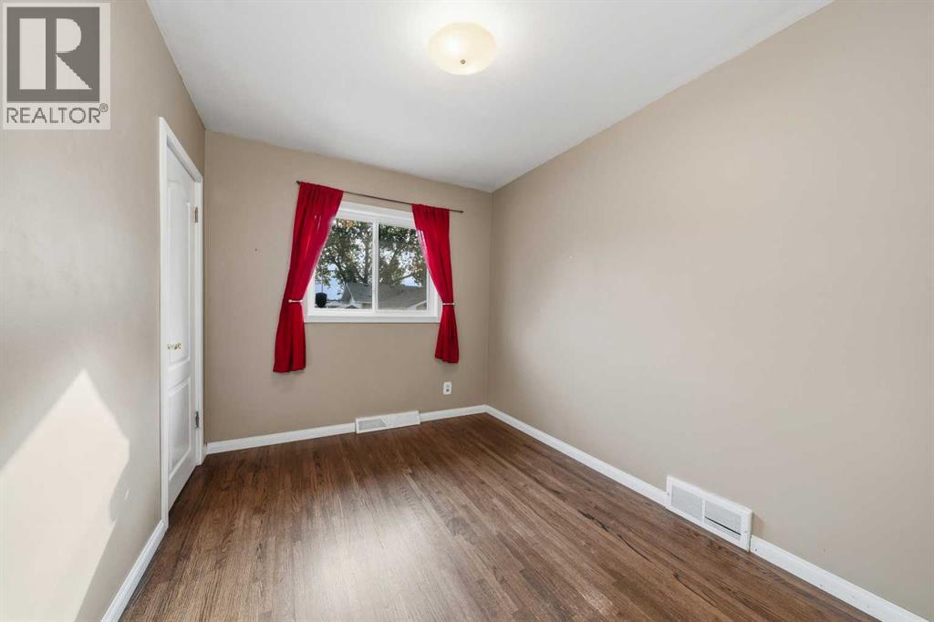 4511 41 Avenue SW, Calgary, Alberta  T3E 1G6 - Photo 16 - A2335264