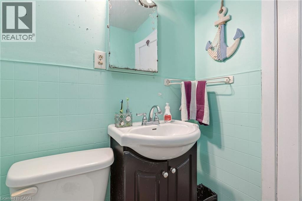 66 East 32nd Street, Hamilton, Ontario  L8V 3R9 - Photo 14 - 40845018