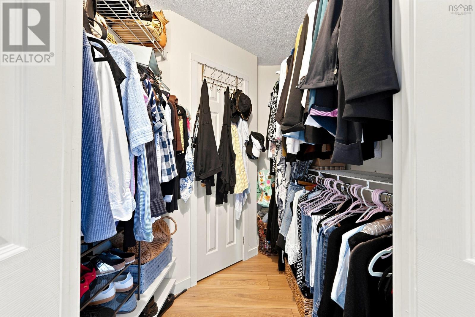 picture 24