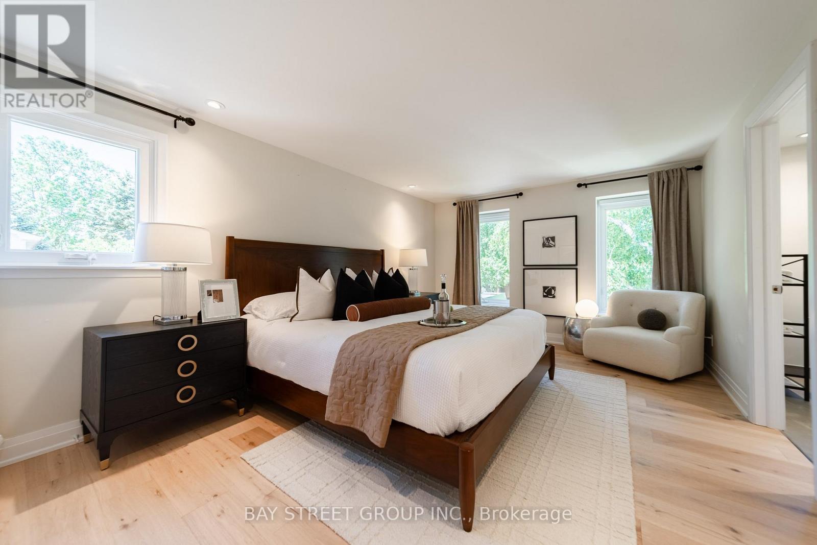 2366 Devon Road, Oakville (Fd Ford), Ontario  L6J 5T6 - Photo 16 - W13550196