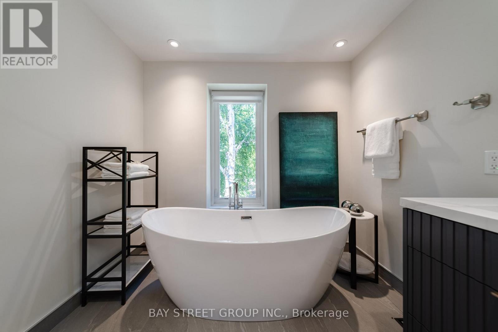 2366 Devon Road, Oakville (Fd Ford), Ontario  L6J 5T6 - Photo 18 - W13550196