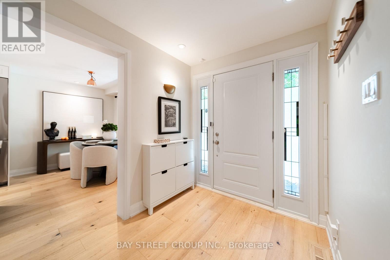2366 Devon Road, Oakville (Fd Ford), Ontario  L6J 5T6 - Photo 4 - W13550196
