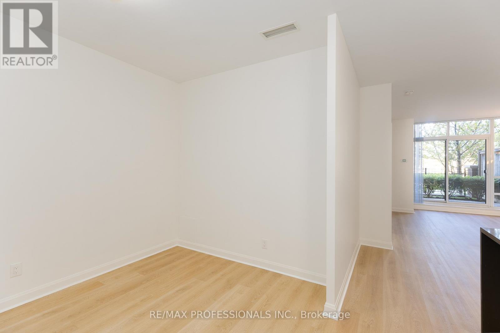 101 - 1 Michael Power Place, Toronto, Ontario  M9A 0A1 - Photo 14 - W13121348