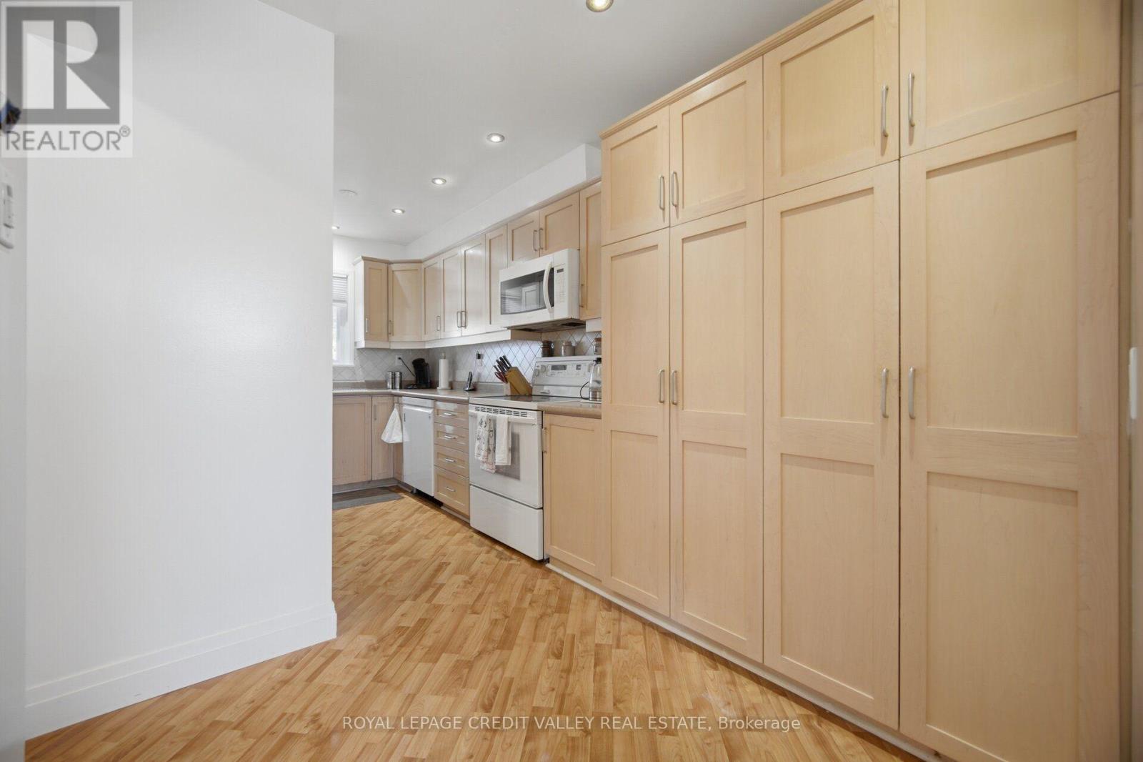 10 Gladstone Square, Brampton, Ontario  L6S 2H5 - Photo 18 - W13647276