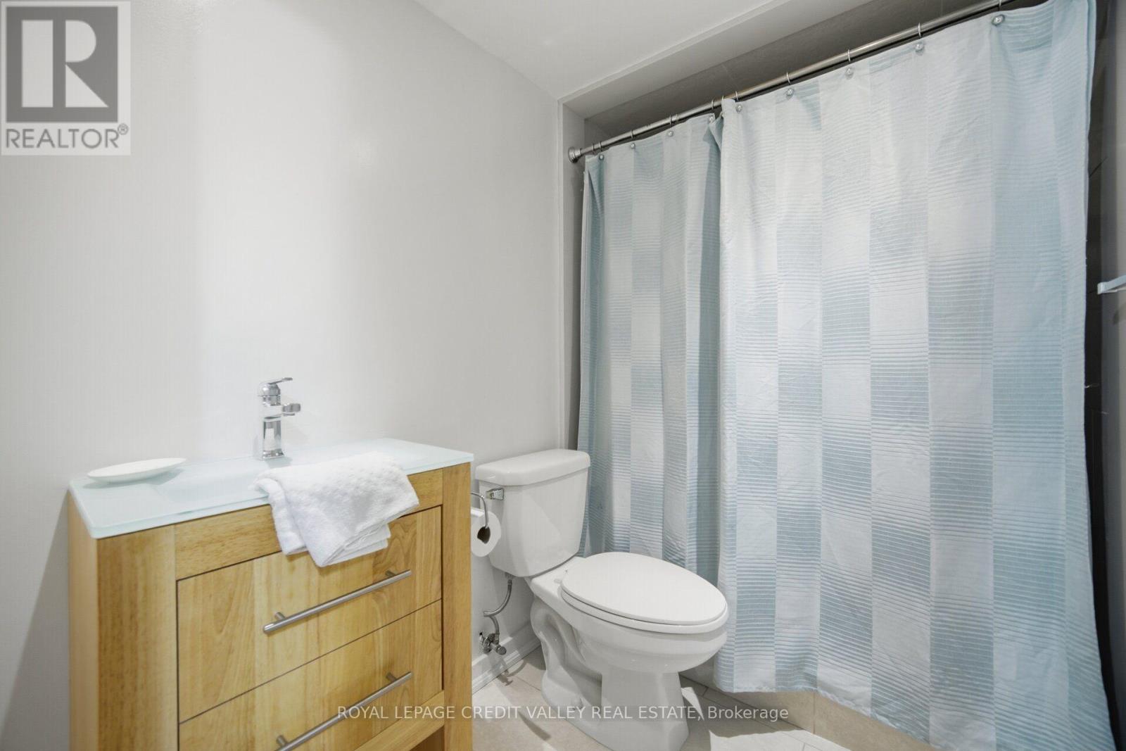 10 Gladstone Square, Brampton, Ontario  L6S 2H5 - Photo 38 - W13647276