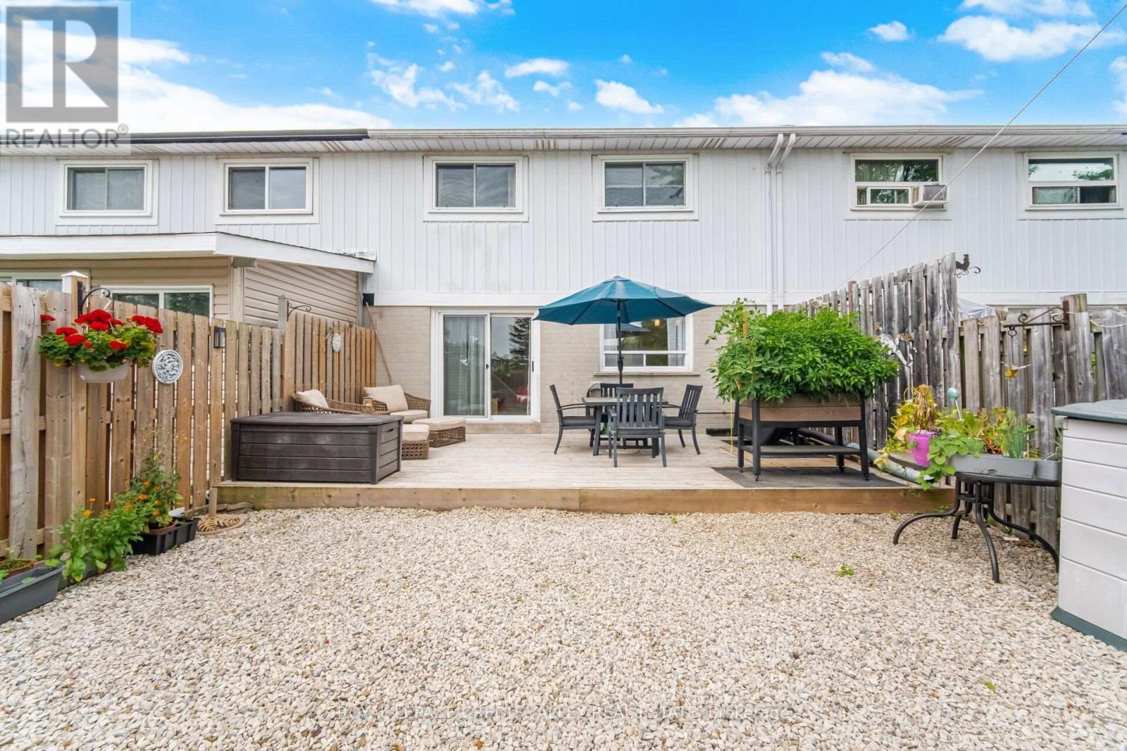 10 Gladstone Square, Brampton, Ontario  L6S 2H5 - Photo 49 - W13647276