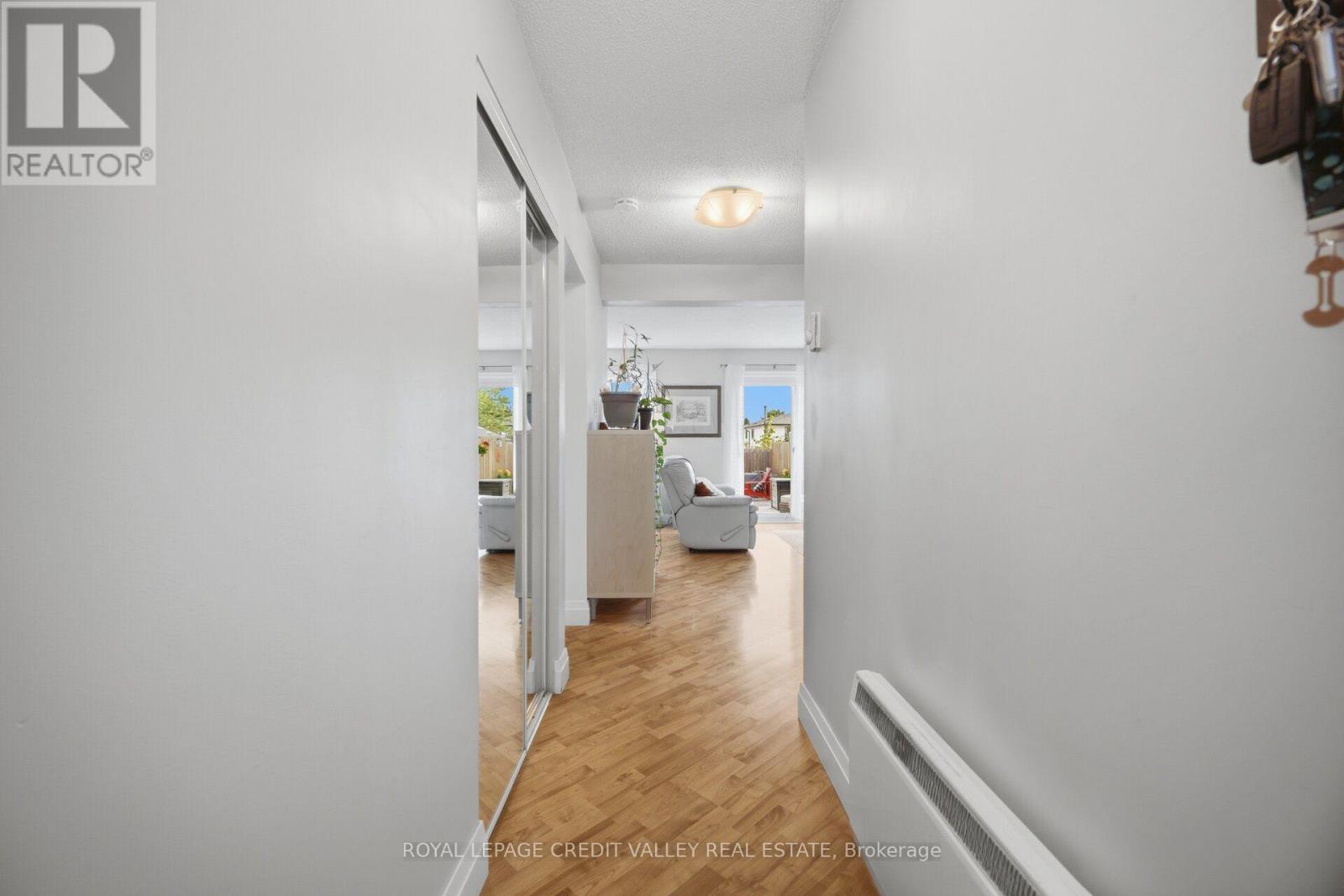 10 Gladstone Square, Brampton, Ontario  L6S 2H5 - Photo 7 - W13647276