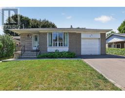 42 PERGOLA ROAD, Toronto, Ontario