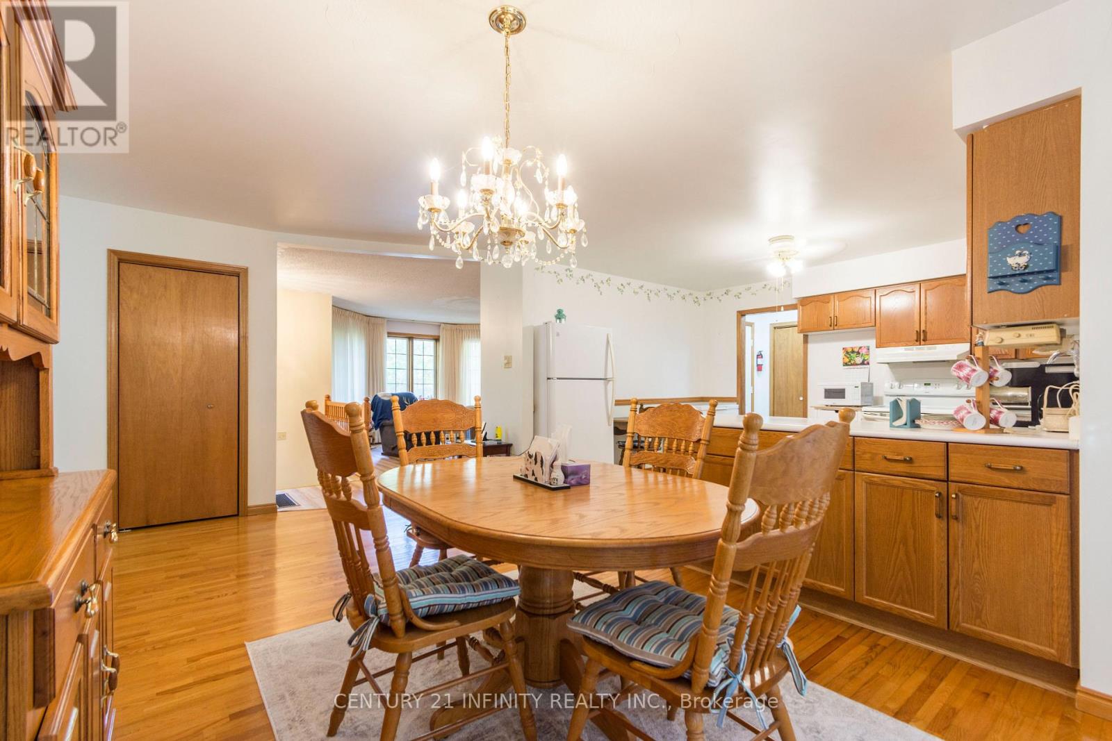 37 Riverside Drive, Trent Hills, Ontario  K0L 1L0 - Photo 16 - X12471038