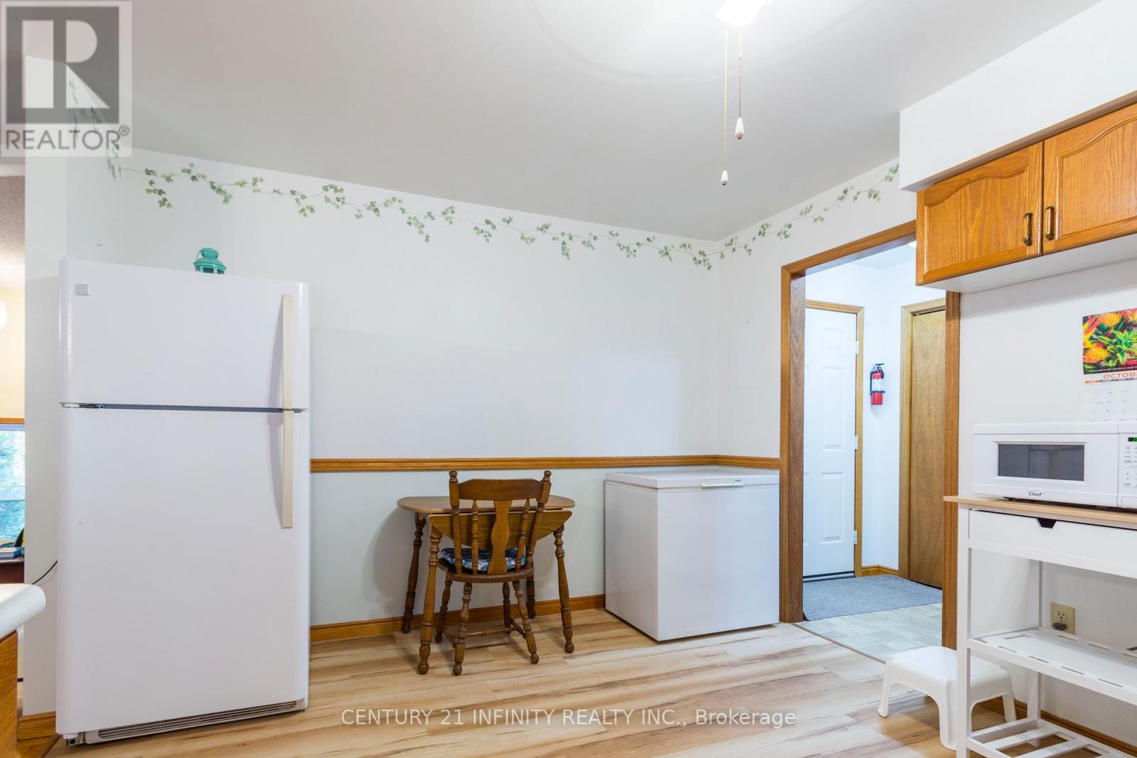 37 Riverside Drive, Trent Hills, Ontario  K0L 1L0 - Photo 20 - X12471038