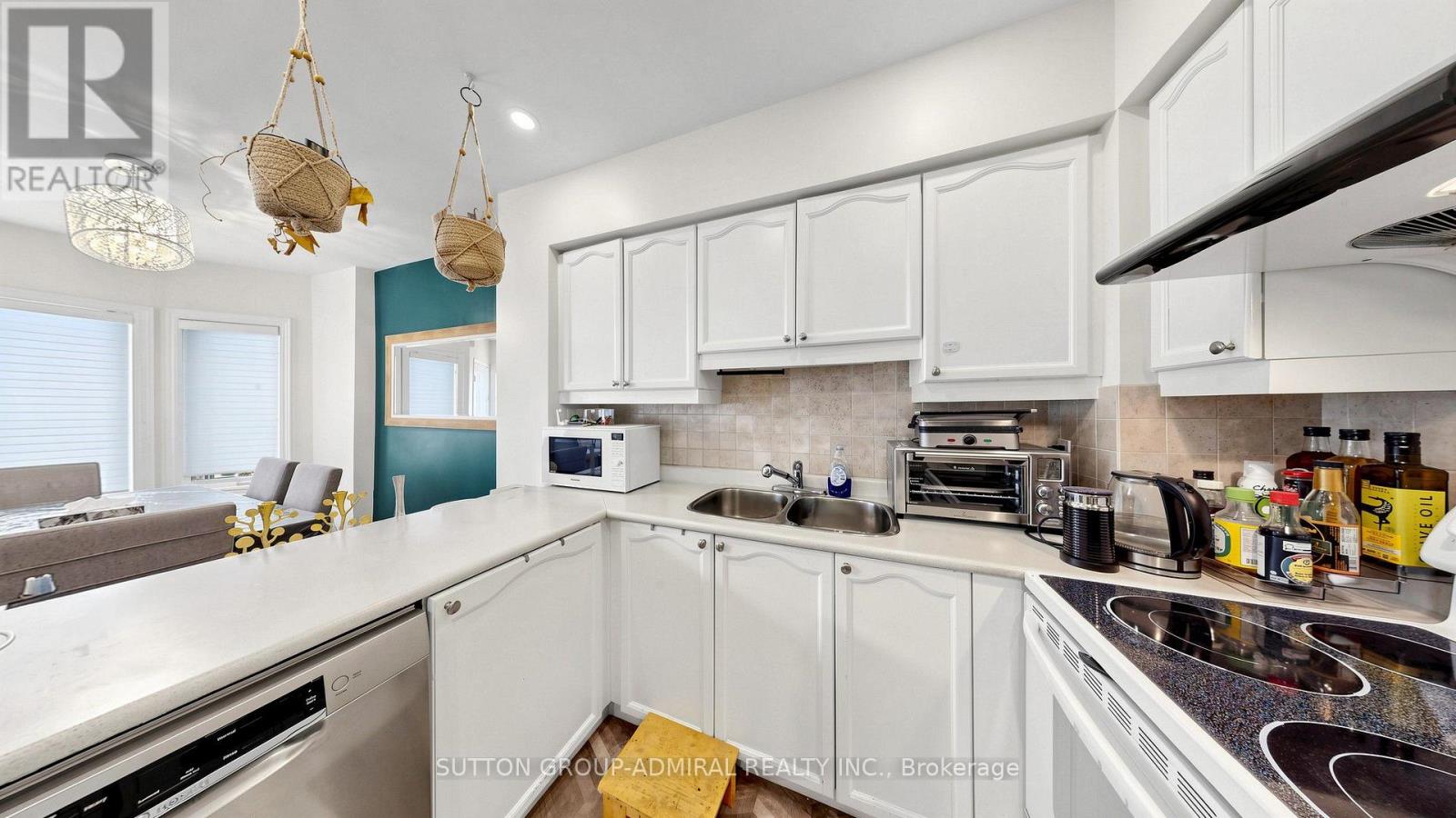 46 - 735 New Westminster Drive, Vaughan, Ontario  L4J 7Y9 - Photo 9 - N13647692