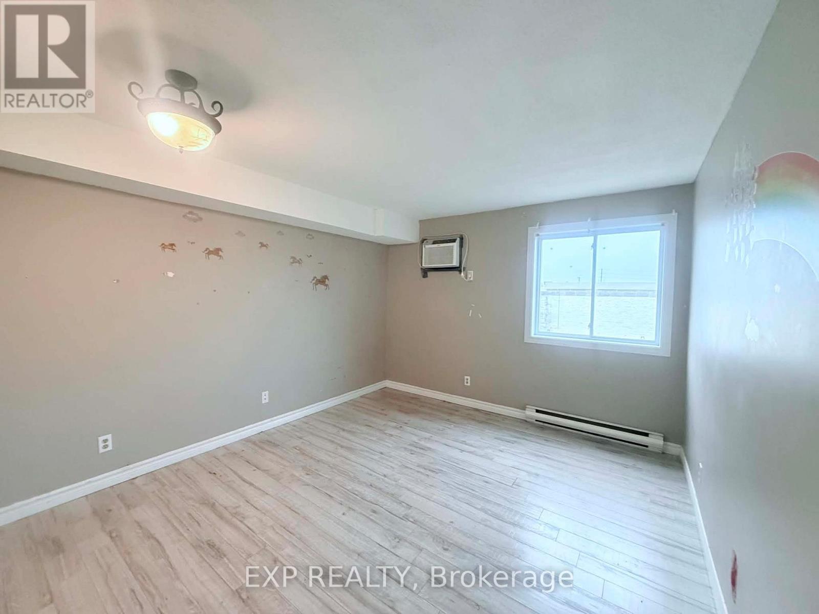 210 - 739 Deveron Crescent, London South, Ontario  N5Z 4Y1 - Photo 10 - X13648290