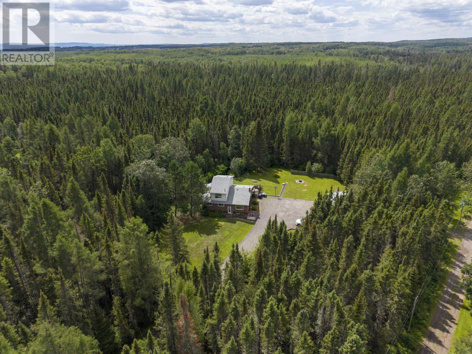 521 Onion Lake Rd, Thunder Bay, Ontario  P7G 2C1 - Photo 2 - TB2602270