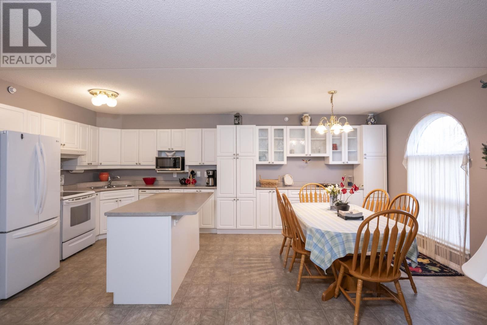 101 - 620 Red River Rd, Thunder Bay, Ontario  P7E 6S1 - Photo 10 - TB2602274