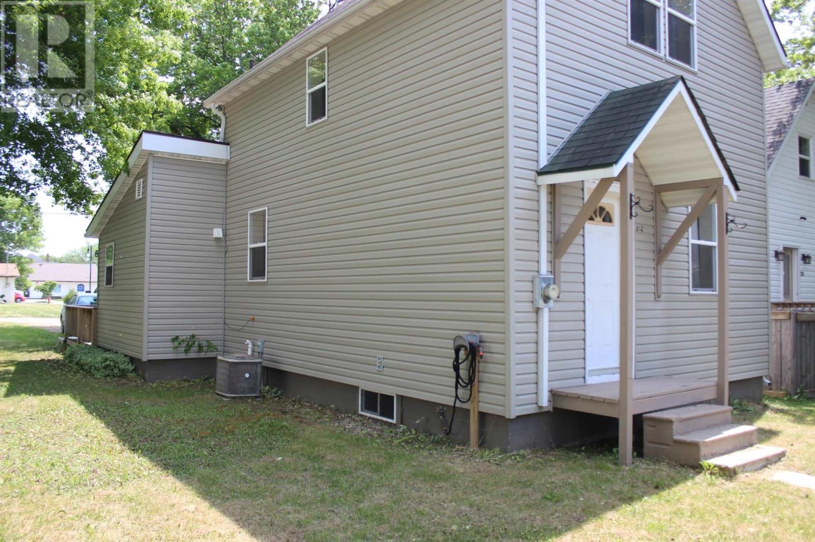 212 Fifth St, Rainy River, Ontario  P0W 1L0 - Photo 4 - TB2602276