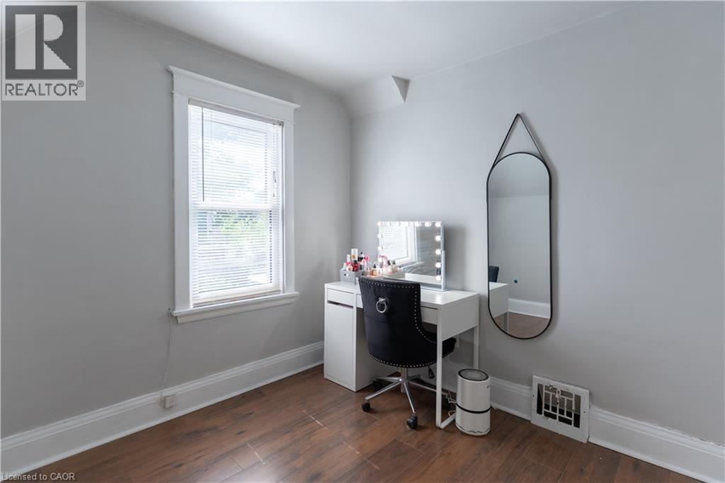 124 Balsam Avenue N, Hamilton, Ontario  L8L 6Y3 - Photo 42 - 40853598