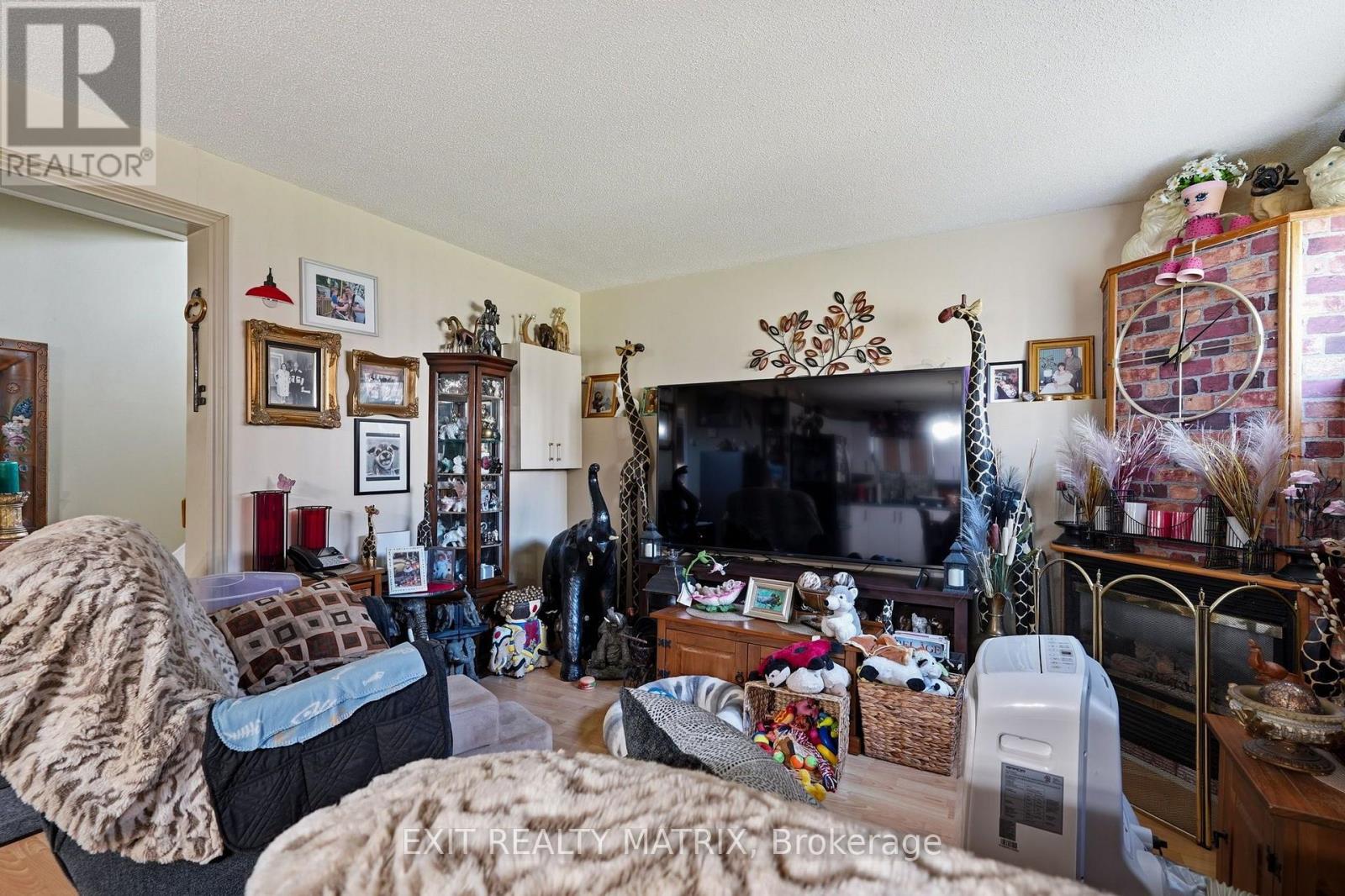 300 Tupper Street, Hawkesbury, Ontario K6A 2V2 - Photo 17 - X13649286