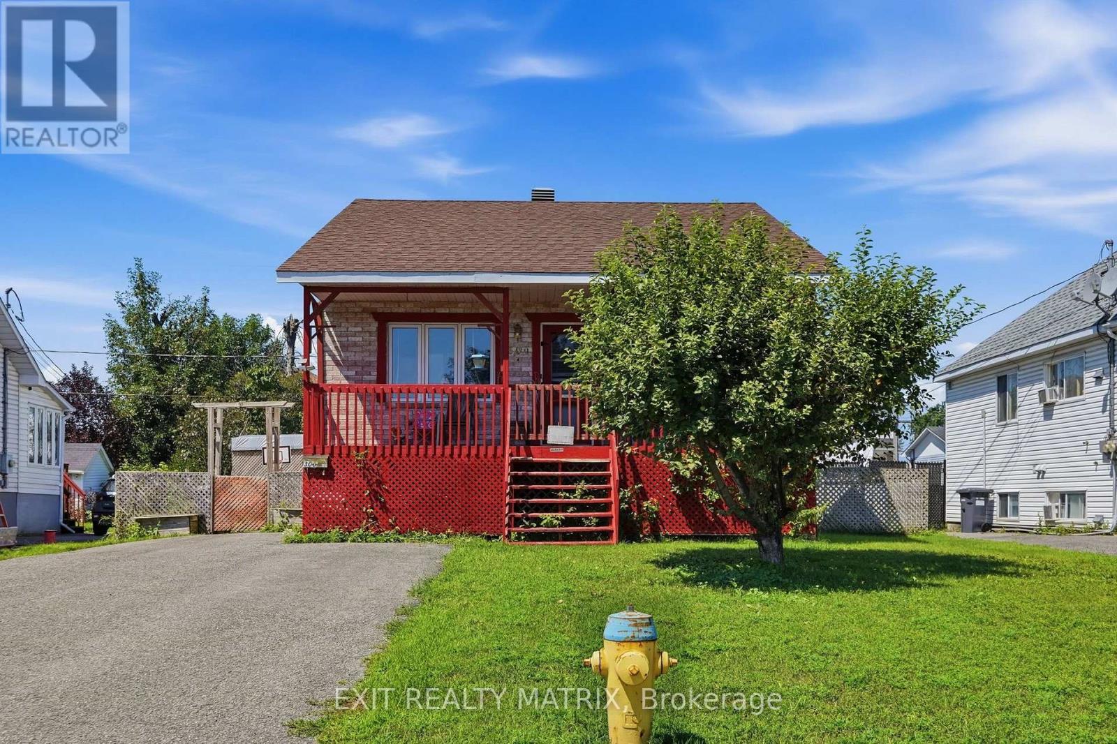 300 Tupper Street, Hawkesbury, Ontario K6A 2V2 - Photo 3 - X13649286