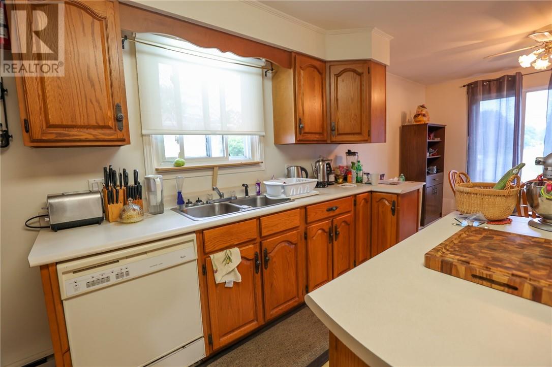 595 Brophy Street, Massey, Ontario  P0P 1P0 - Photo 11 - 2129679