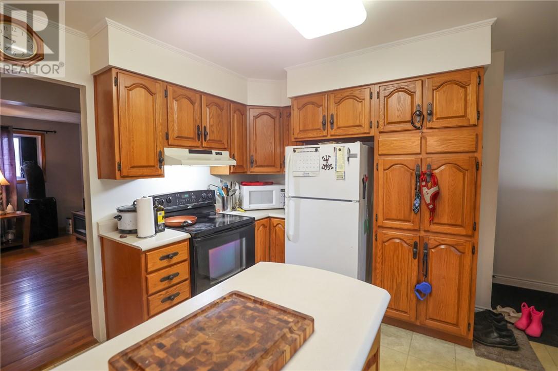 595 Brophy Street, Massey, Ontario  P0P 1P0 - Photo 12 - 2129679