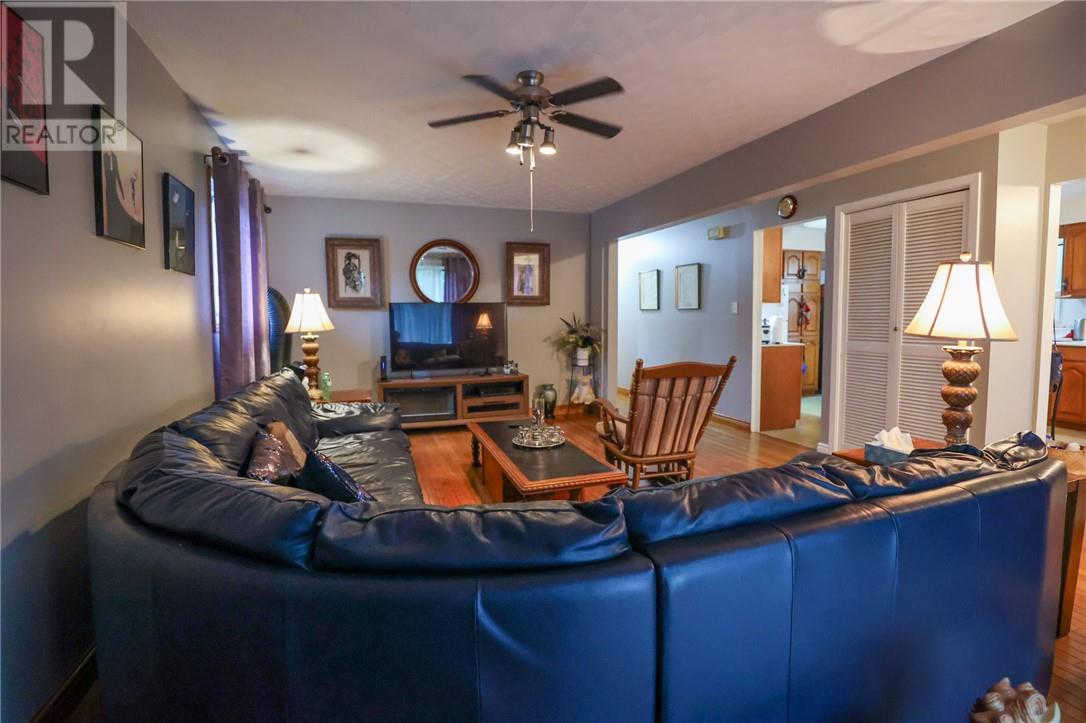 595 Brophy Street, Massey, Ontario  P0P 1P0 - Photo 22 - 2129679